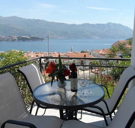 Guest House Budva Buitenkant foto